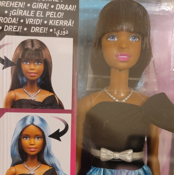 Barbie Day to Night doll - Picture 2 of 3